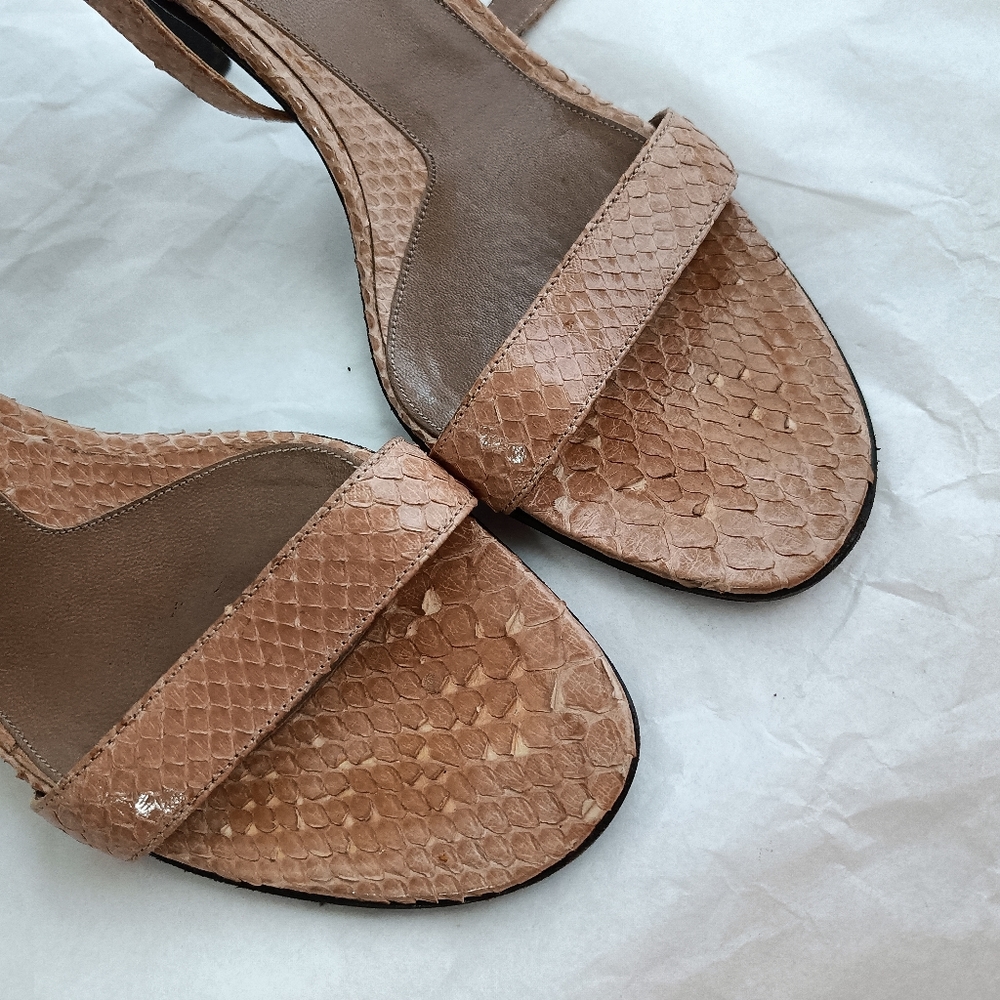 Gucci Sandal luxury  Snake Skin Ankle Strap Heels sz 8.5B - Picture 11 of 15